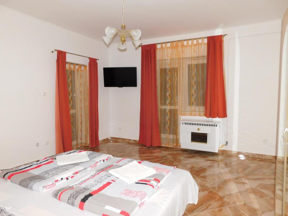 Szamoca Vendeghaz Hotel Miskolc Bagian luar foto