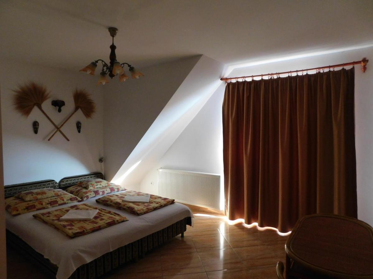 Szamoca Vendeghaz Hotel Miskolc Bagian luar foto