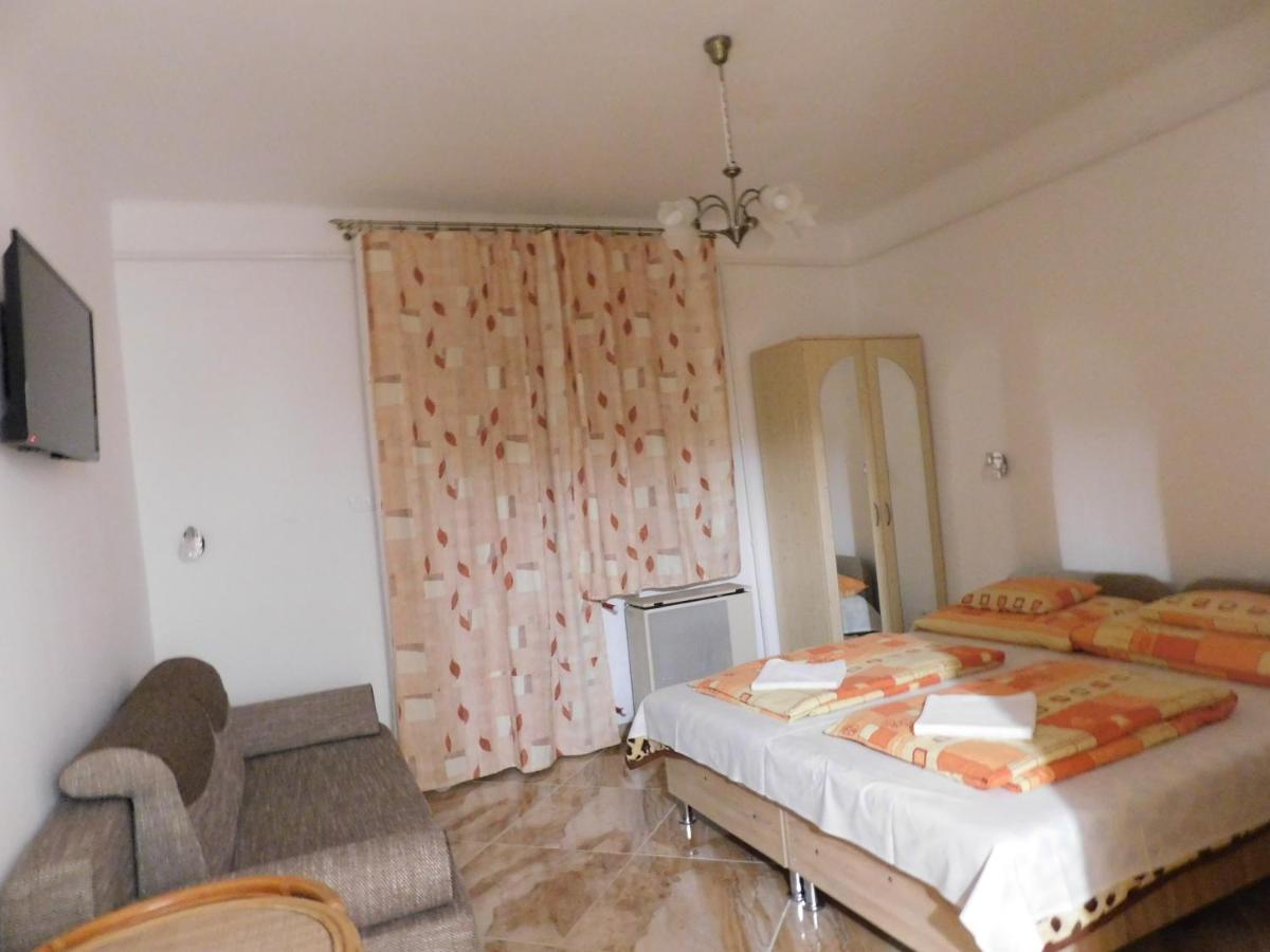 Szamoca Vendeghaz Hotel Miskolc Bagian luar foto