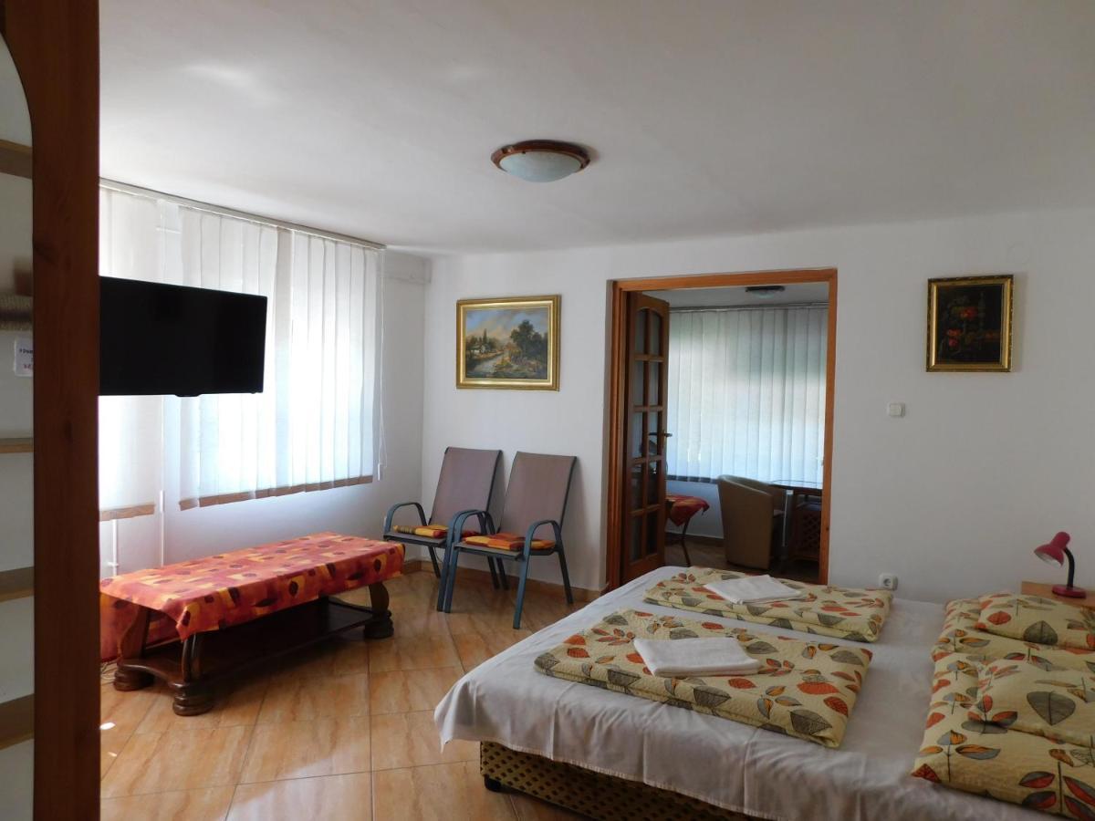 Szamoca Vendeghaz Hotel Miskolc Bagian luar foto