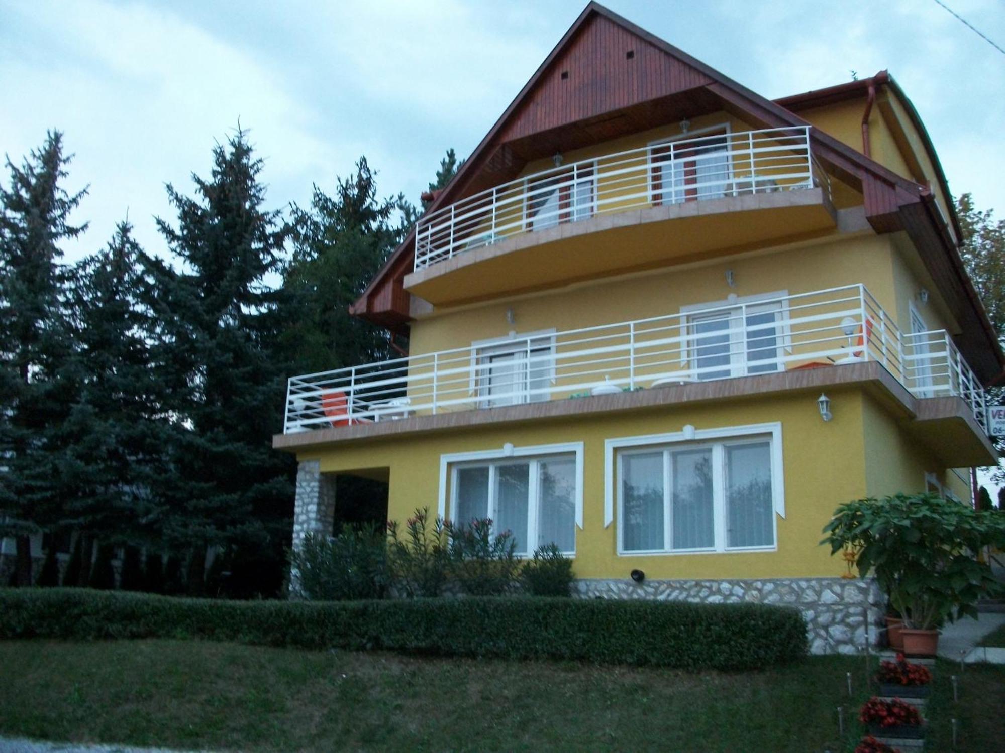 Szamoca Vendeghaz Hotel Miskolc Bagian luar foto